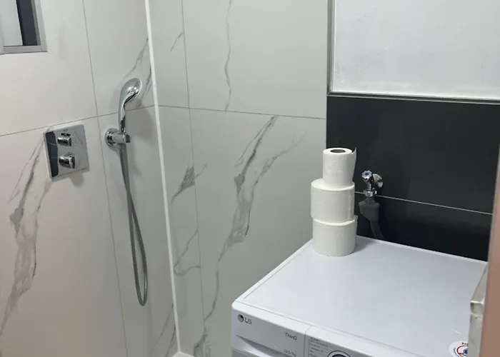 House Апартаменты *